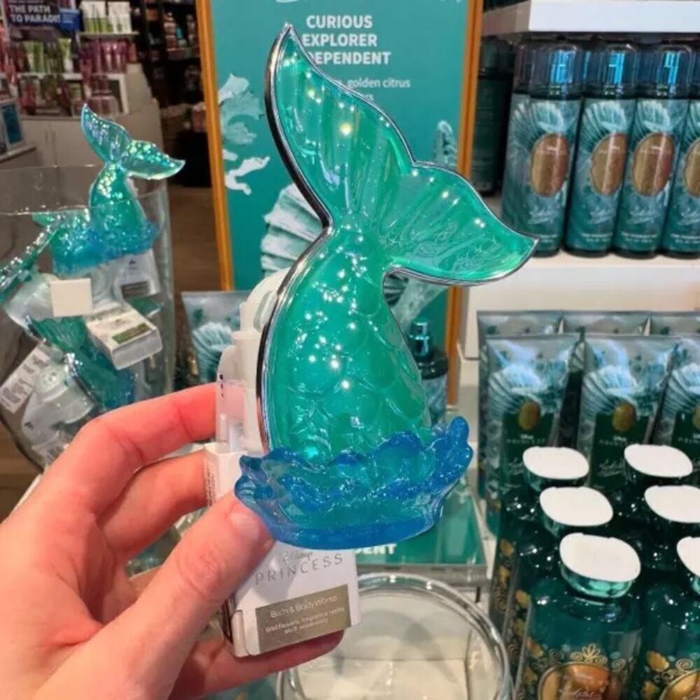 👑NEW👑 Ariel Wallflower Nightlight Disney Princess Bath & Body Works - Picture 2 of 6
